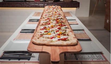 Un metro de pizza